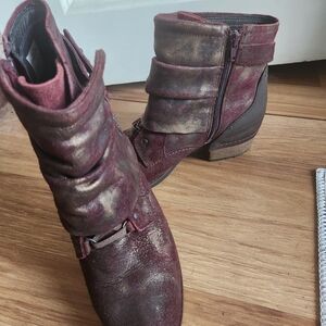 Merrell Maroon and Brown Ankle Boots